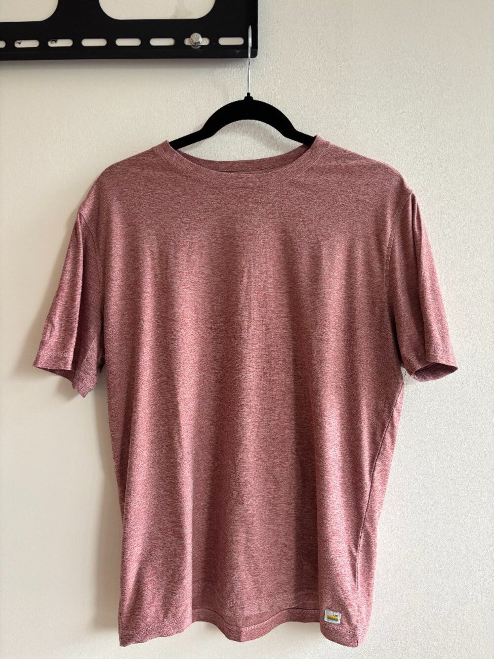 Vuori Men's Strato Tech Tee - Sable Heather - Size M